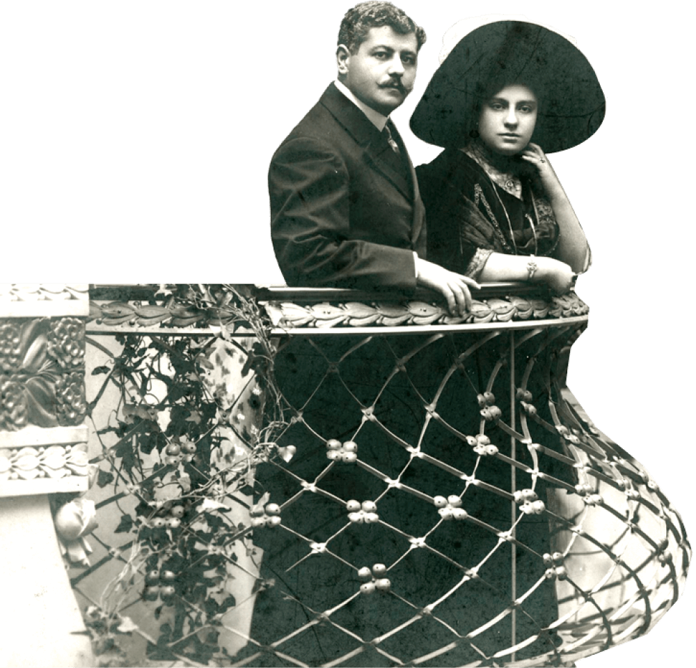 Freixenet’s founders Pedro Ferrer and Dolores Sala Vivé in 1911 posed on an ornate balcony.